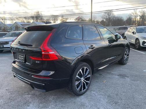 2025 Volvo XC60 B5 Plus