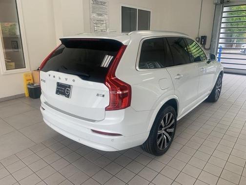 2023 Volvo XC90 B5 Core