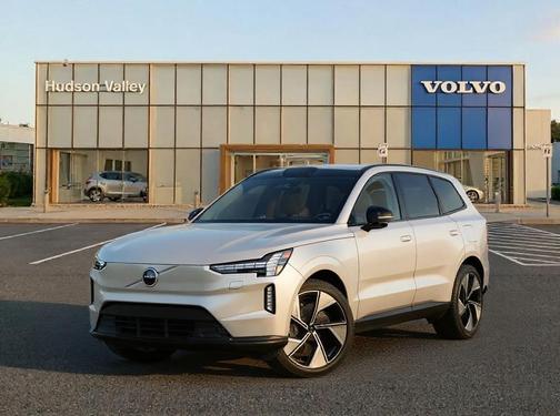 2025 Volvo EX90 Twin Motor Performance Plus 6-Seater