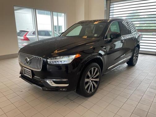 2022 Volvo XC90 T6 Inscription