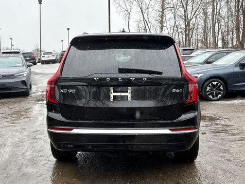 2026 Volvo XC90 Ultra, B6 AWD Gas (mild hybrid), Gasoline, Bright, 7 Seats