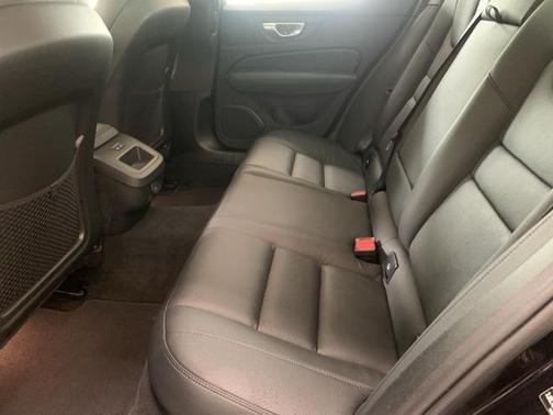2025 Volvo S60 B5 Plus