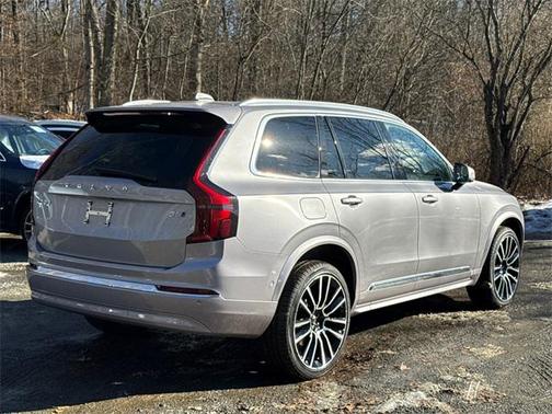 2026 Volvo XC90 B6 Plus 7-Seater