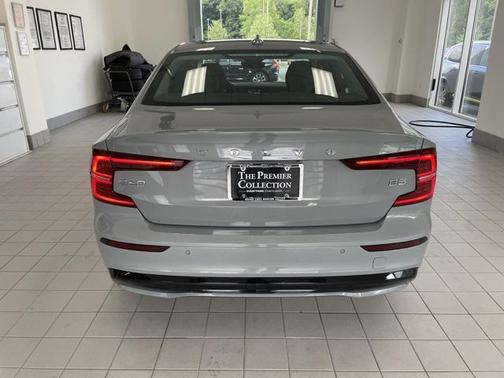2025 Volvo S60 B5 Core
