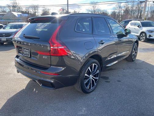 2025 Volvo XC60 B5 Plus