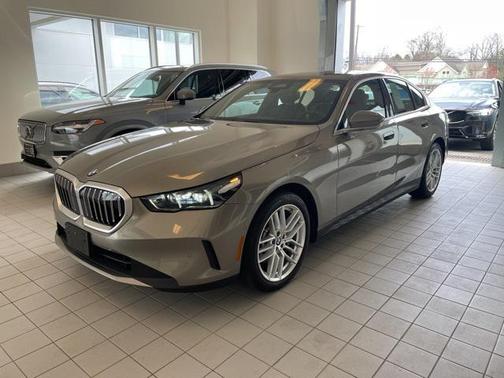 2024 BMW 530 i xDrive