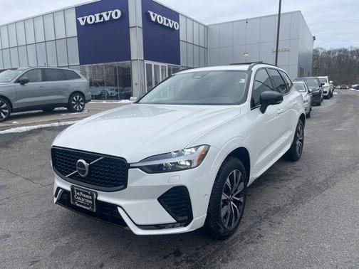 2025 Volvo XC60 B5 Plus