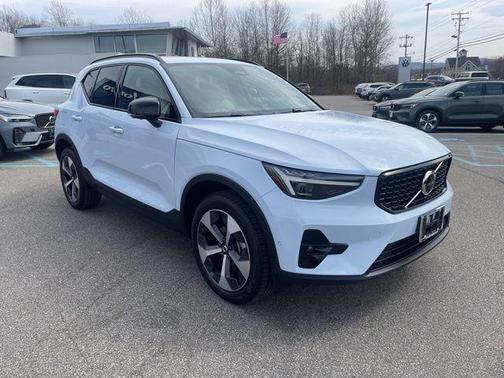 Cloud Blue 2026 Volvo XC40 Plus, B5 AWD Gas (mild hybrid), Dark
