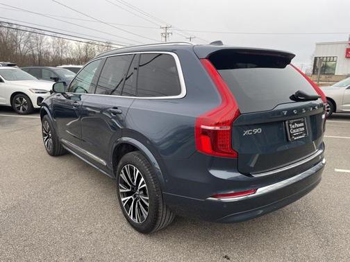 2024 Volvo XC90 Recharge Plug-In Hybrid T8 Plus 6-Seater
