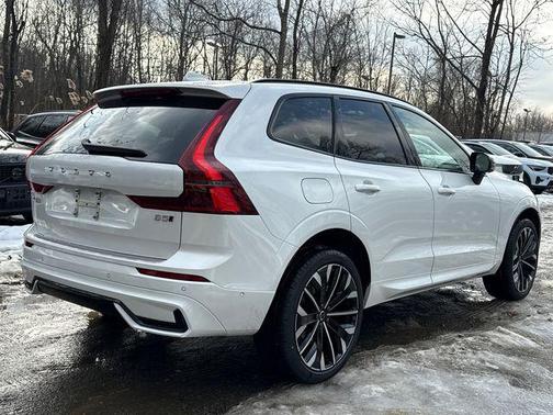 2026 Volvo XC60 B5 Ultra