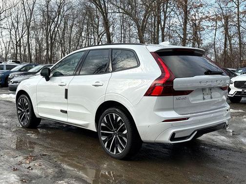 2026 Volvo XC60 B5 Ultra