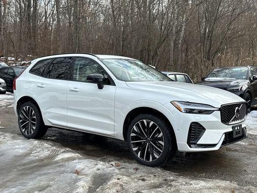 2026 Volvo XC60 B5 Ultra