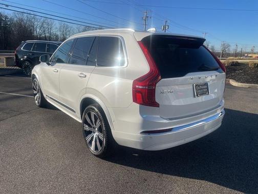 2024 Volvo XC90 Recharge Plug-In Hybrid T8 Plus 6-Seater