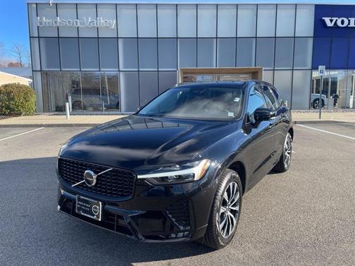 2025 Volvo XC60 B5 Core