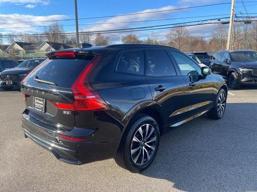 2025 Volvo XC60 B5 Plus