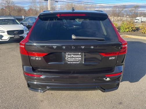 2025 Volvo XC60 B5 Plus