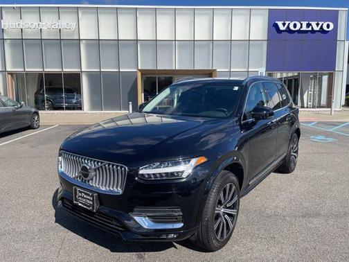 2024 Volvo XC90 B5 Core Bright Theme