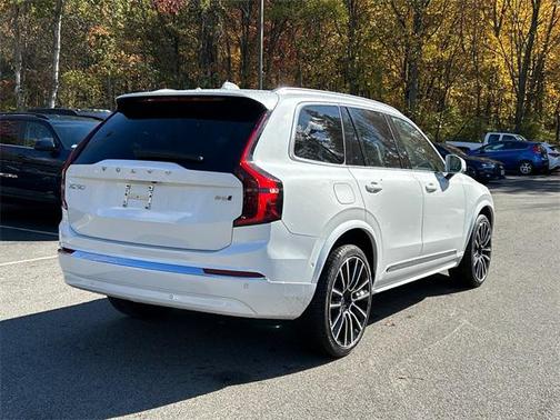 2026 Volvo XC90 B6 Plus 7-Seater