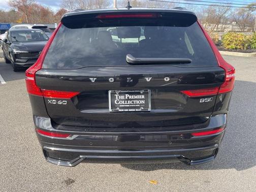 2025 Volvo XC60 B5 Core