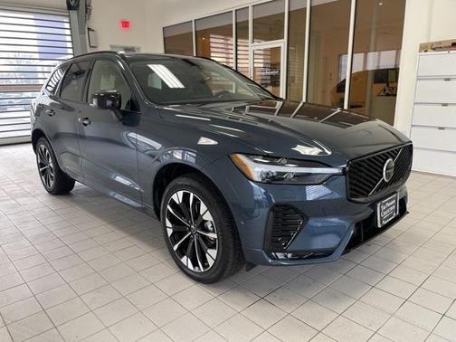 2026 Volvo XC60 B5 Plus