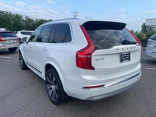 2022 Volvo XC90 T6 Inscription