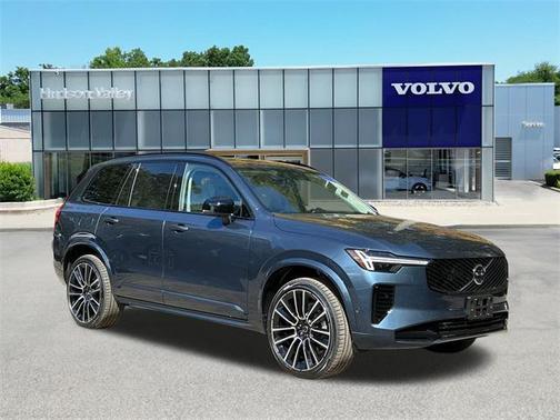 2026 Volvo XC90 B6 Ultra Dark Theme 7-Seater