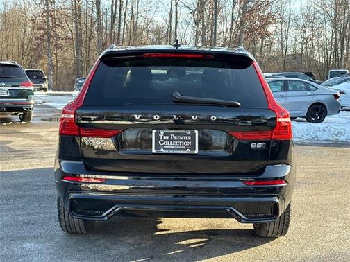 2025 Volvo XC60 B5 Plus