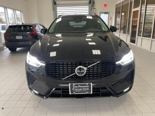 2025 Volvo XC60 B5 Plus