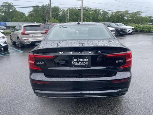 2025 Volvo S60 B5 Plus