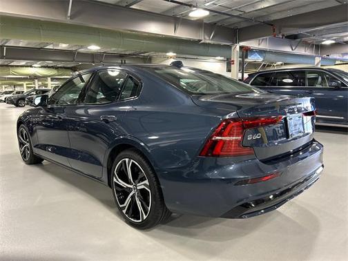 2025 Volvo S60 B5 Core