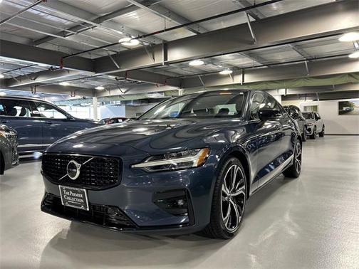 2025 Volvo S60 B5 Core