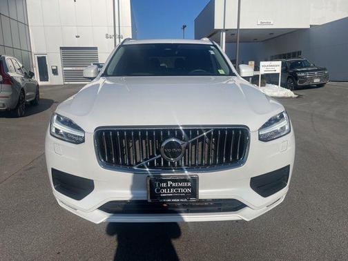 2023 Volvo XC90 B5 Core