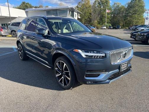 2023 Volvo XC90 B6 Plus 6-Seater