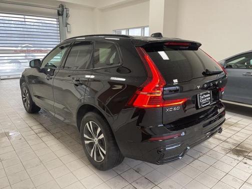2025 Volvo XC60 B5 Core