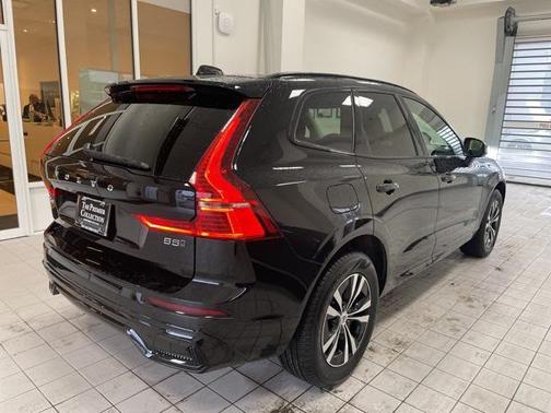 2025 Volvo XC60 B5 Core