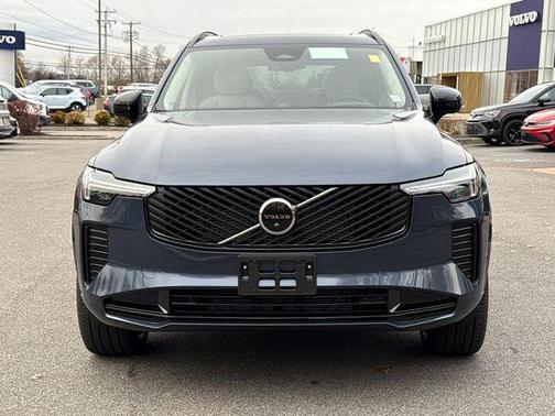 2026 Volvo XC90 B6 Ultra Dark Theme 7-Seater