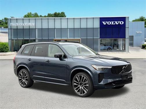 2026 Volvo XC90 B6 Ultra Dark Theme 7-Seater