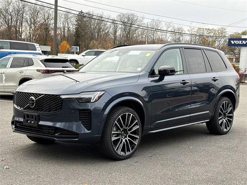 2026 Volvo XC90 B6 Ultra Dark Theme 7-Seater