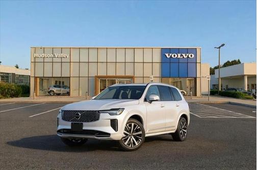 2026 Volvo XC90 B6 Plus 7-Seater