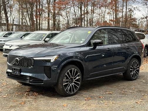 2026 Volvo XC90 B6 Ultra Dark Theme 7-Seater