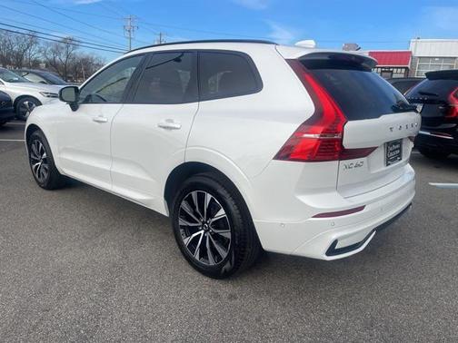 2025 Volvo XC60 B5 Plus