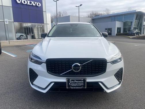 2025 Volvo XC60 B5 Plus