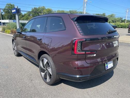 2025 Volvo EX90 Twin Motor Performance Ultra 6-Seater