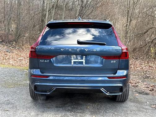 2026 Volvo XC60 B5 Ultra