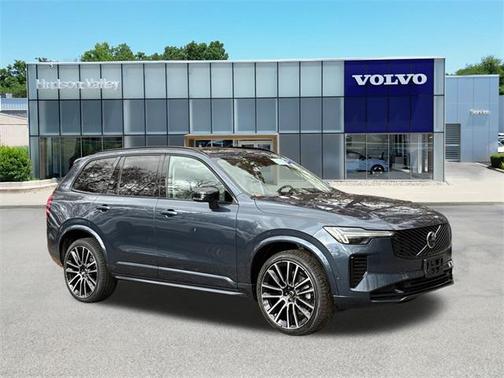 2026 Volvo XC90 B6 Ultra Dark Theme 6-Seater