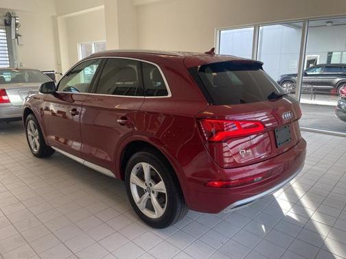 2020 Audi Q5 45 Premium Plus