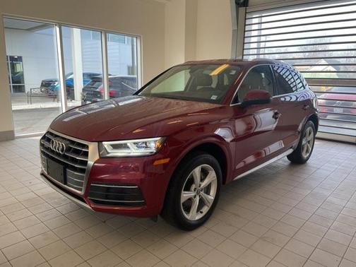 2020 Audi Q5 45 Premium Plus