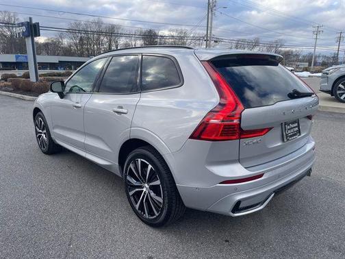 2025 Volvo XC60 B5 Plus