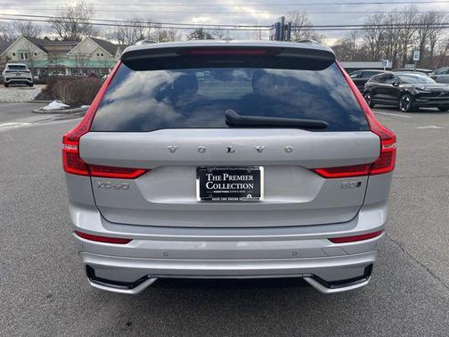 2025 Volvo XC60 B5 Plus