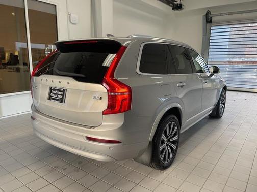 2023 Volvo XC90 B5 Core
